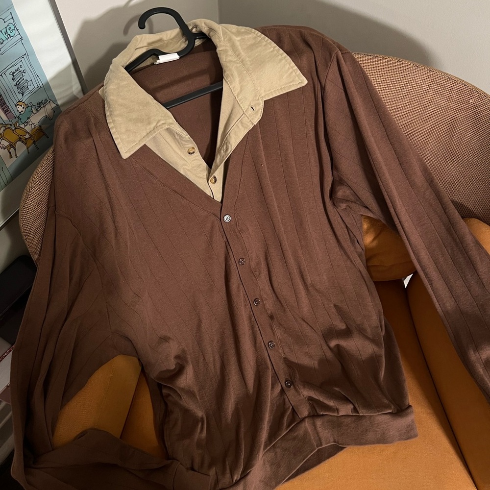 Brown Button-Up Shirt with Tan Collar